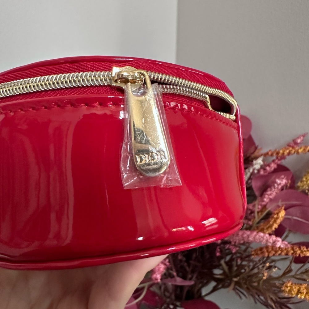 NIB Dior Red zip around small bag - Picture 4 of 13